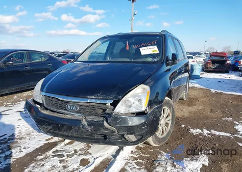 2012 Kia Sedona Lx z USA, uszkodzony, nr VIN KNDMG4C79C6495247